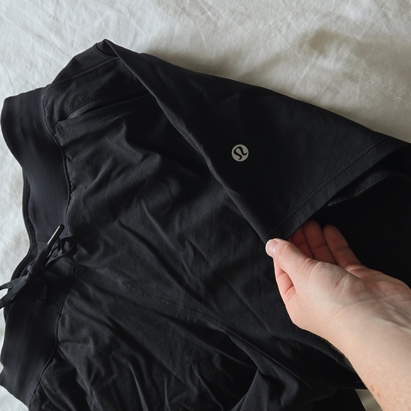 License to Train high rise short 4" - Picture 7 of 8